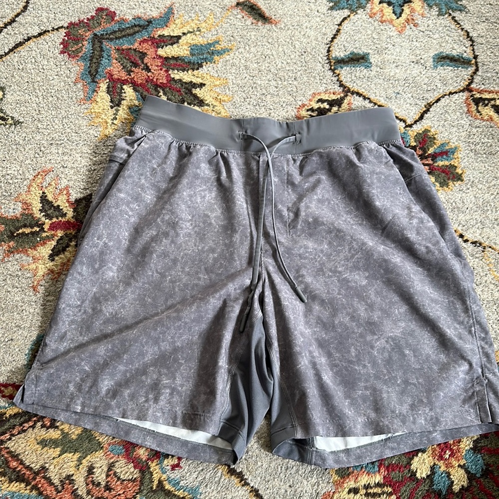 Lululemon Shorts.. Size M